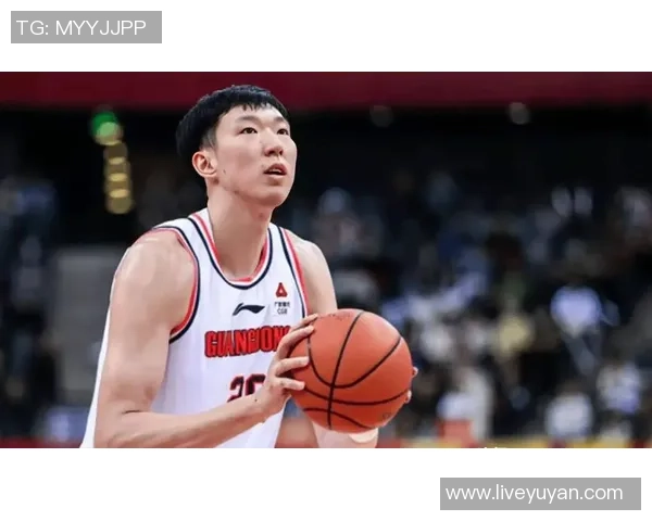 周琦在国际赛场的表现引发热议球迷期待他带领中国篮球再创辉煌